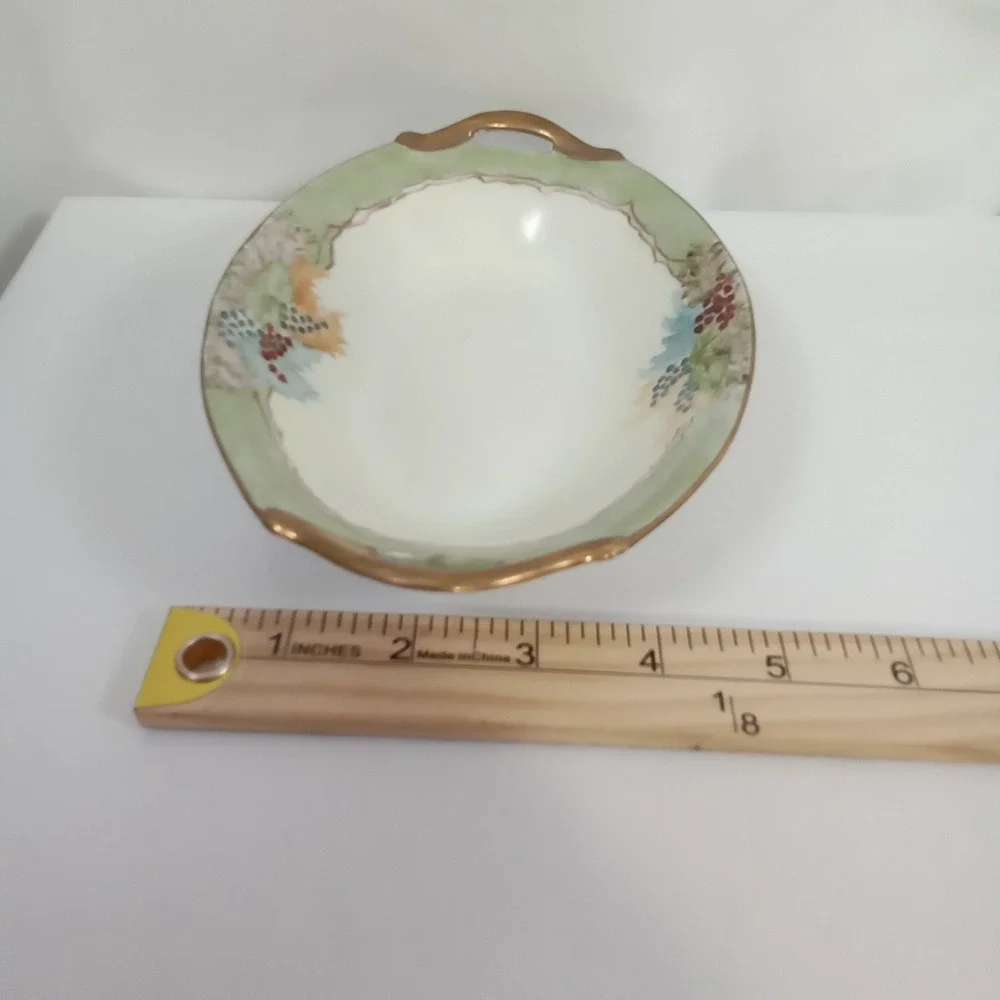 Vintage Hand Painted Porcelain Nut Dish Grapes Gold‎ Handles Japan Oval 7.75in